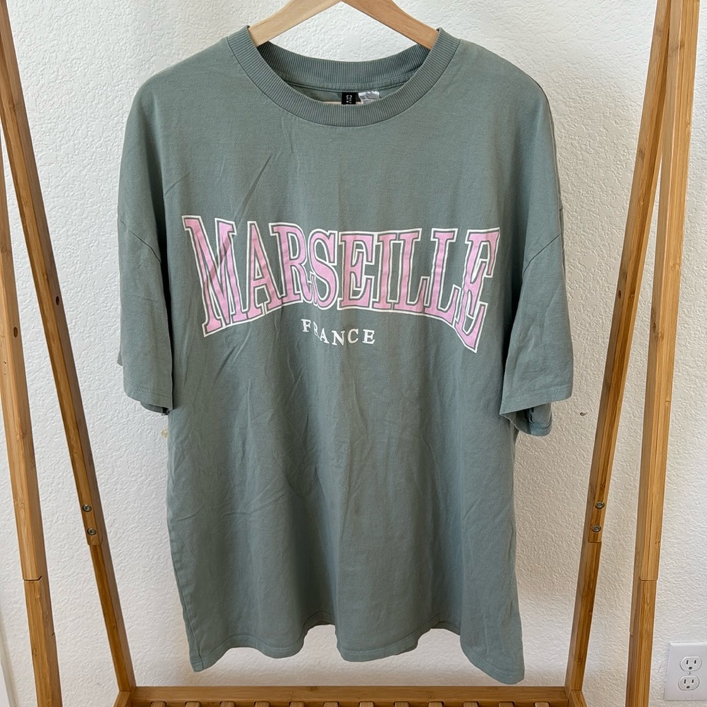 staple mint green tee
